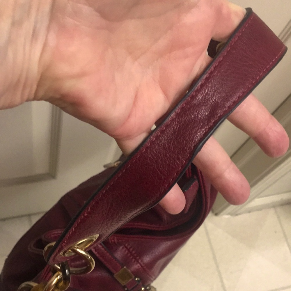 Elegant Burgundy Wine Leather Cross Body/ Shoulder Bag - Picture 11 of 13